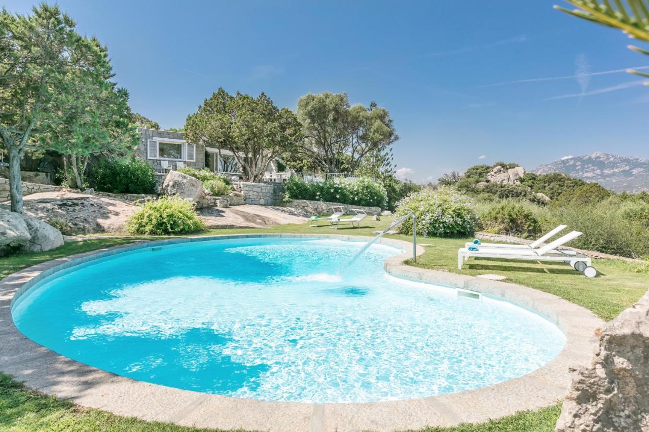Villa Cava Del Tom Luxury Порто Ротондо Екстериор снимка